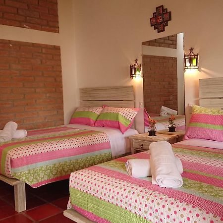 Villa Mimi Отавало Екстериор снимка