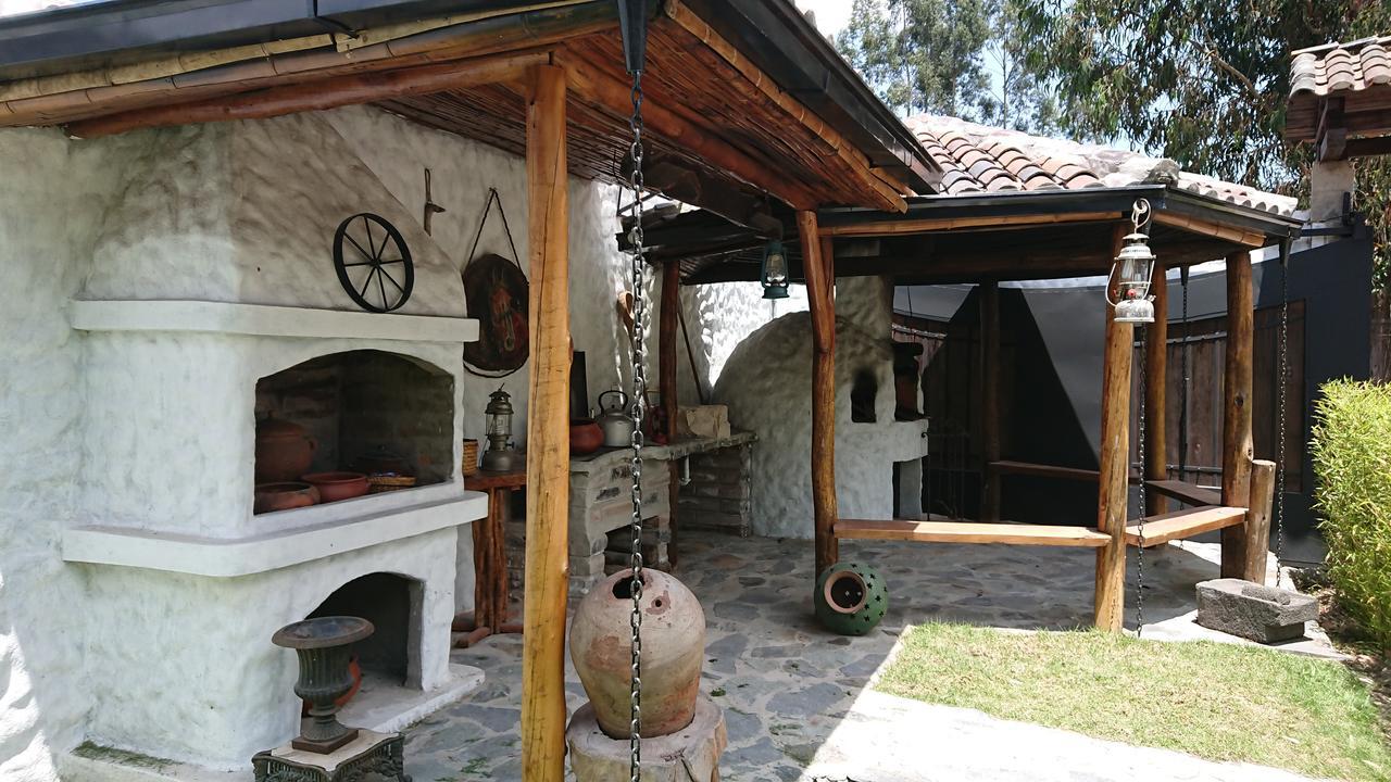 Villa Mimi Отавало Екстериор снимка