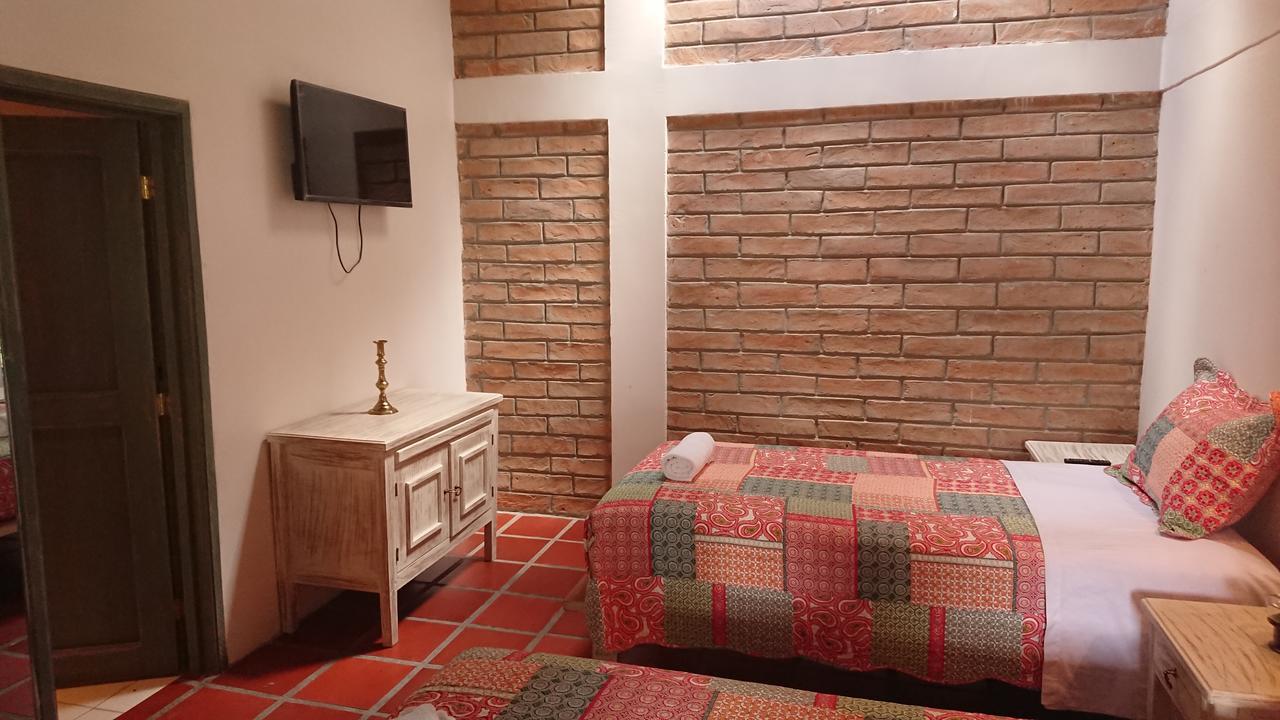 Villa Mimi Отавало Екстериор снимка