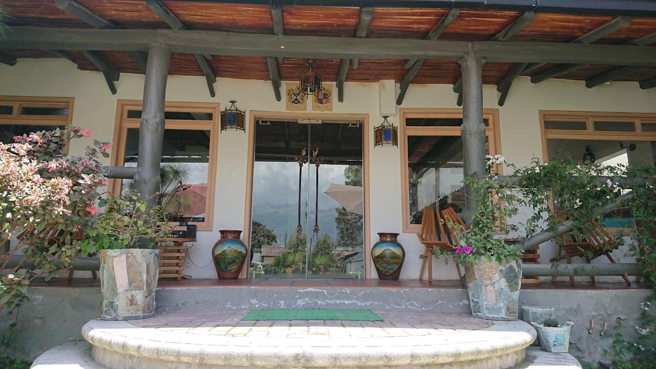 Villa Mimi Отавало Екстериор снимка